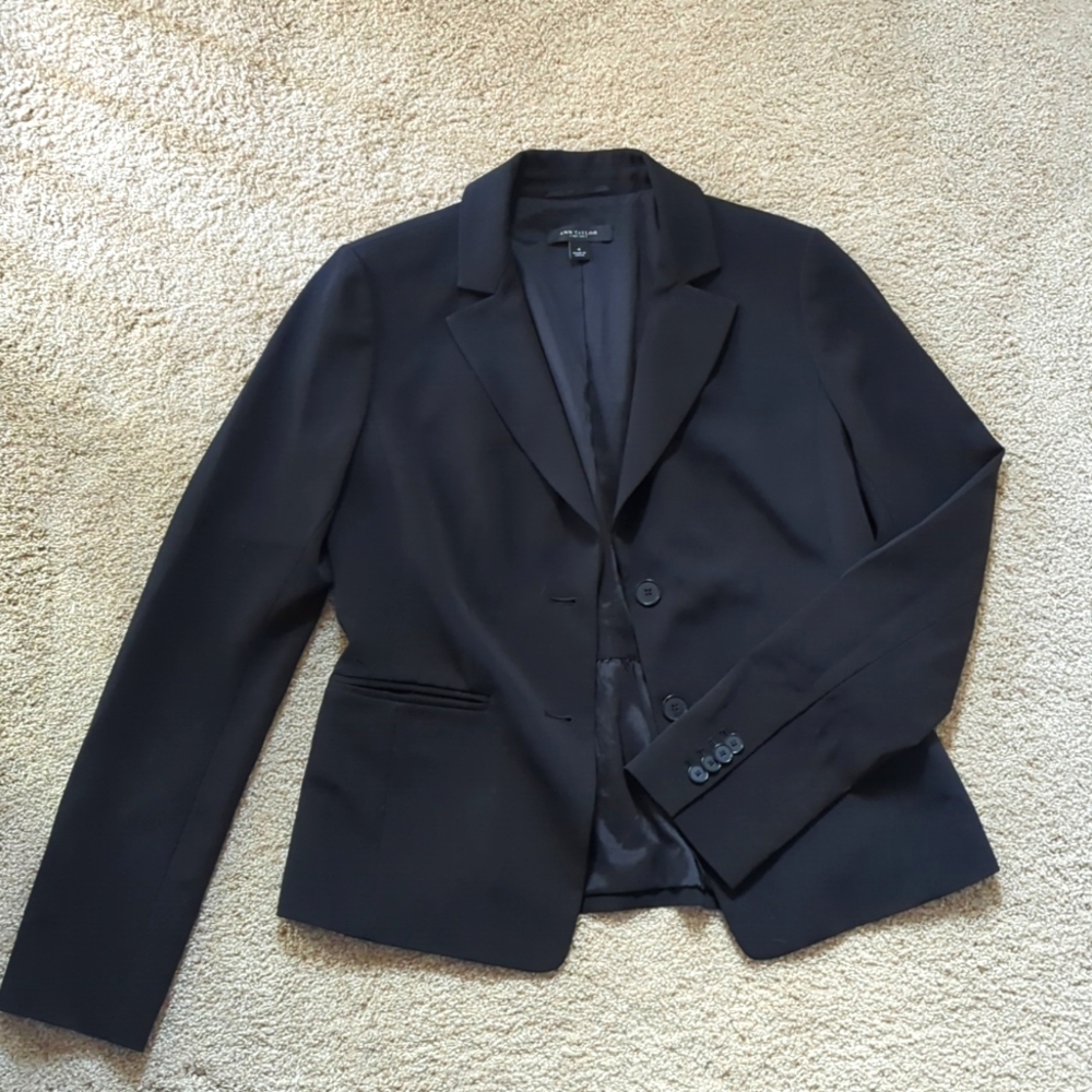 Black Ann Taylor Blazer, size 4
